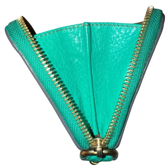 CHLOE Grained Calfskin Marcie Zip-Around Wallet - Green - Picture 5 of 8